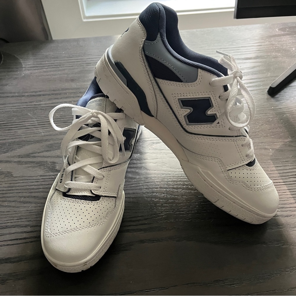 New Balance 550 White and Blue Athletic Shoes Classic Design size 10 W